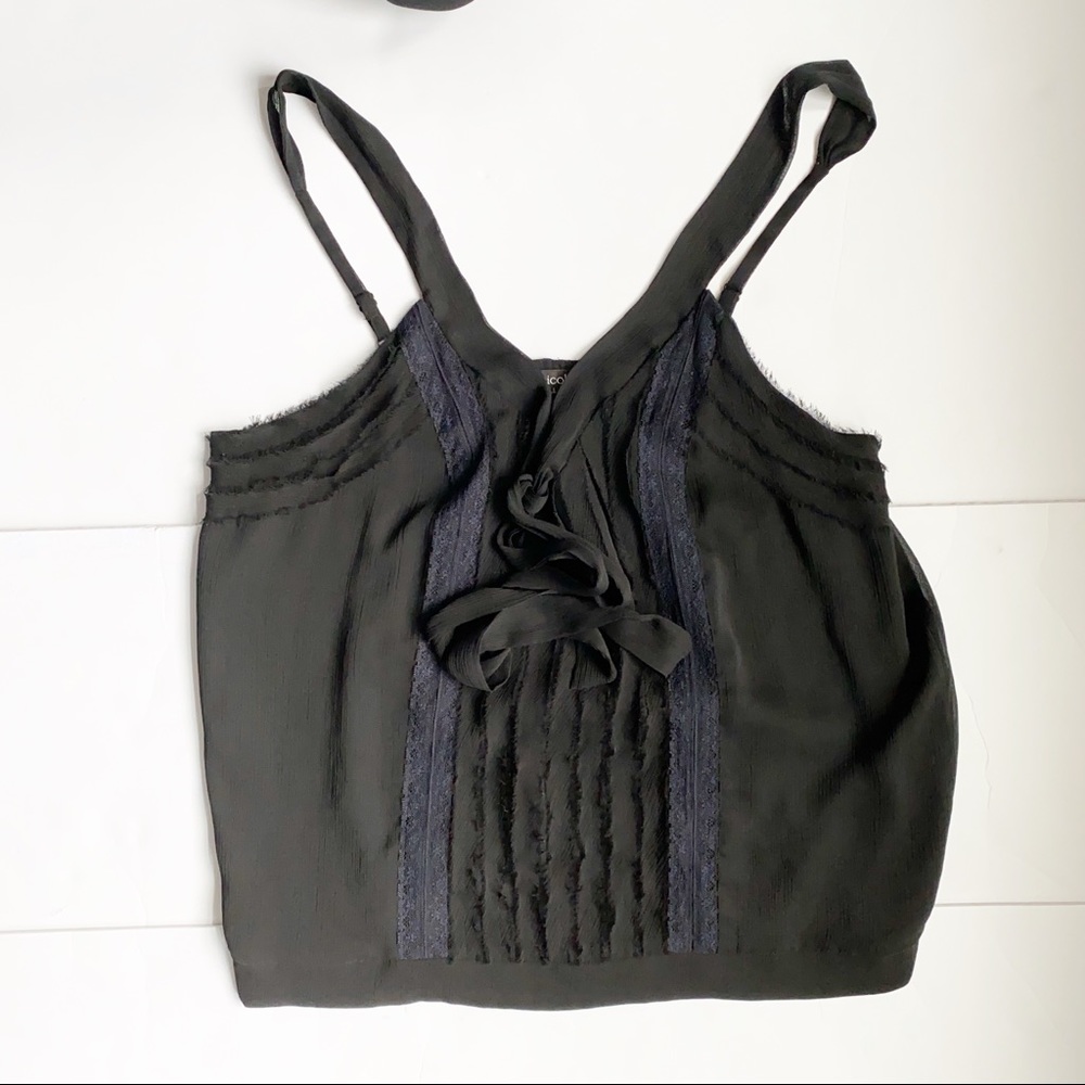 Tank top/Cami raw hem with lace